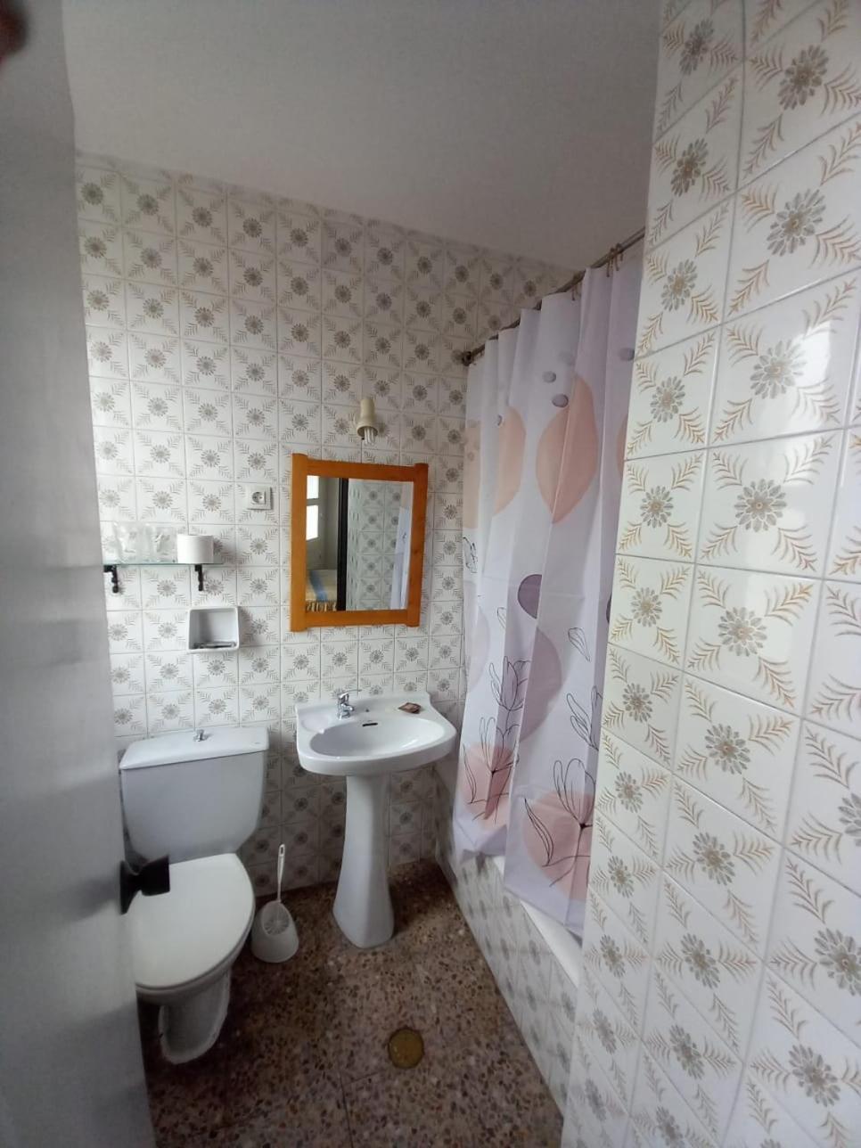 Hostal San Miguel Villalobar Екстериор снимка