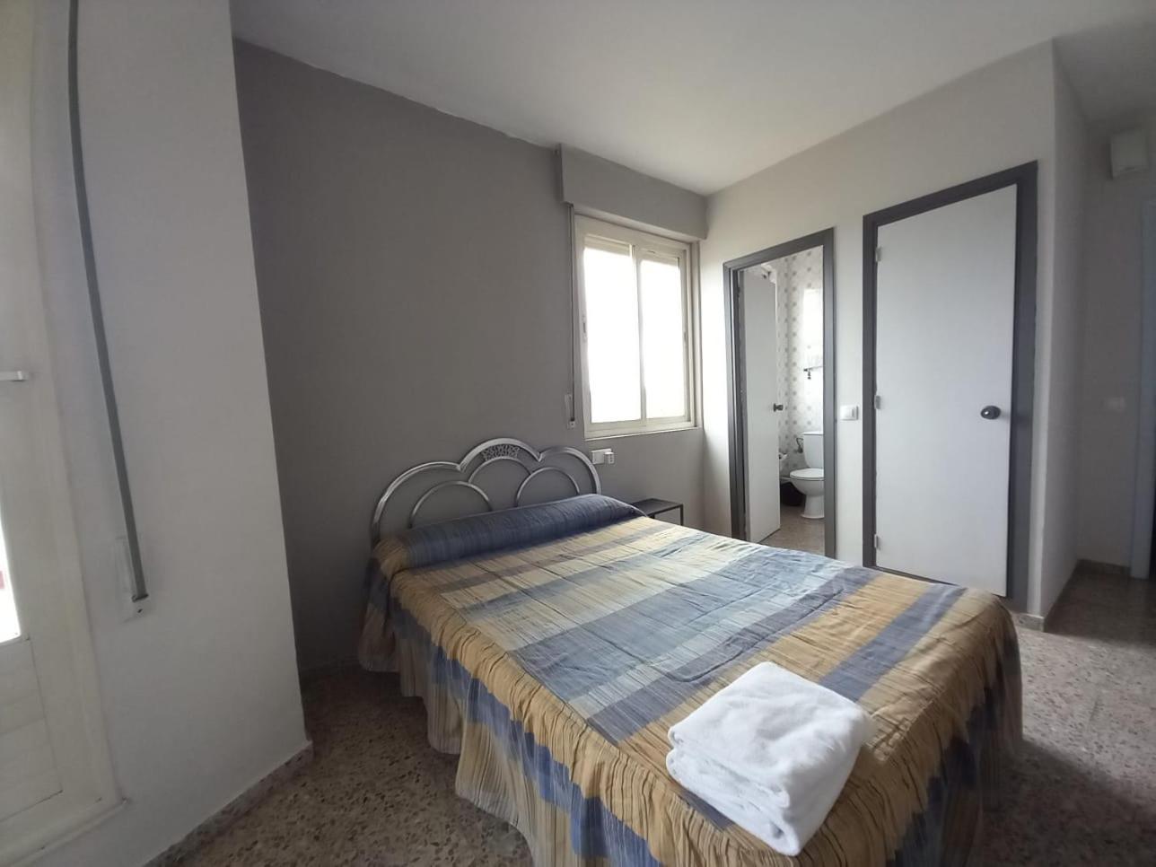 Hostal San Miguel Villalobar Екстериор снимка