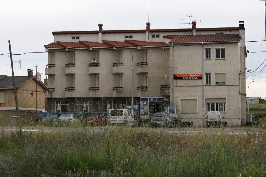 Hostal San Miguel Villalobar Екстериор снимка