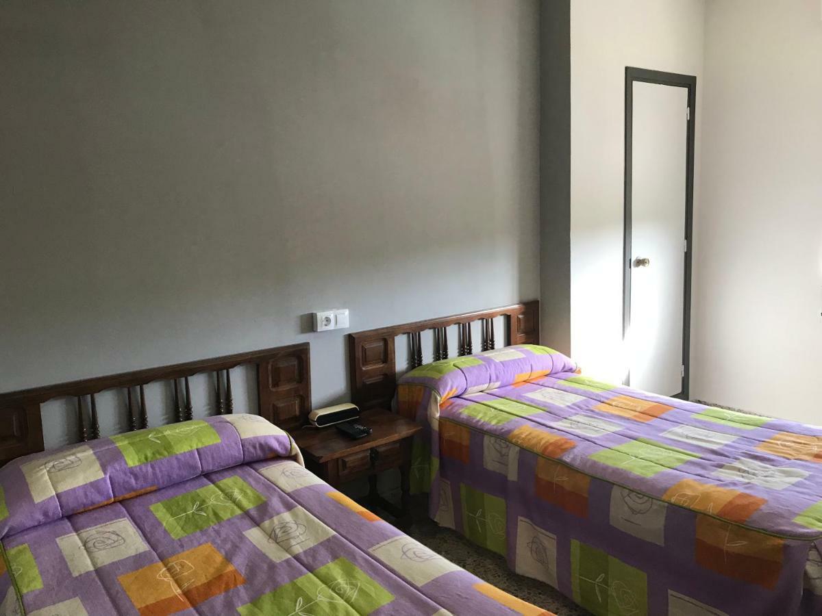 Hostal San Miguel Villalobar Екстериор снимка