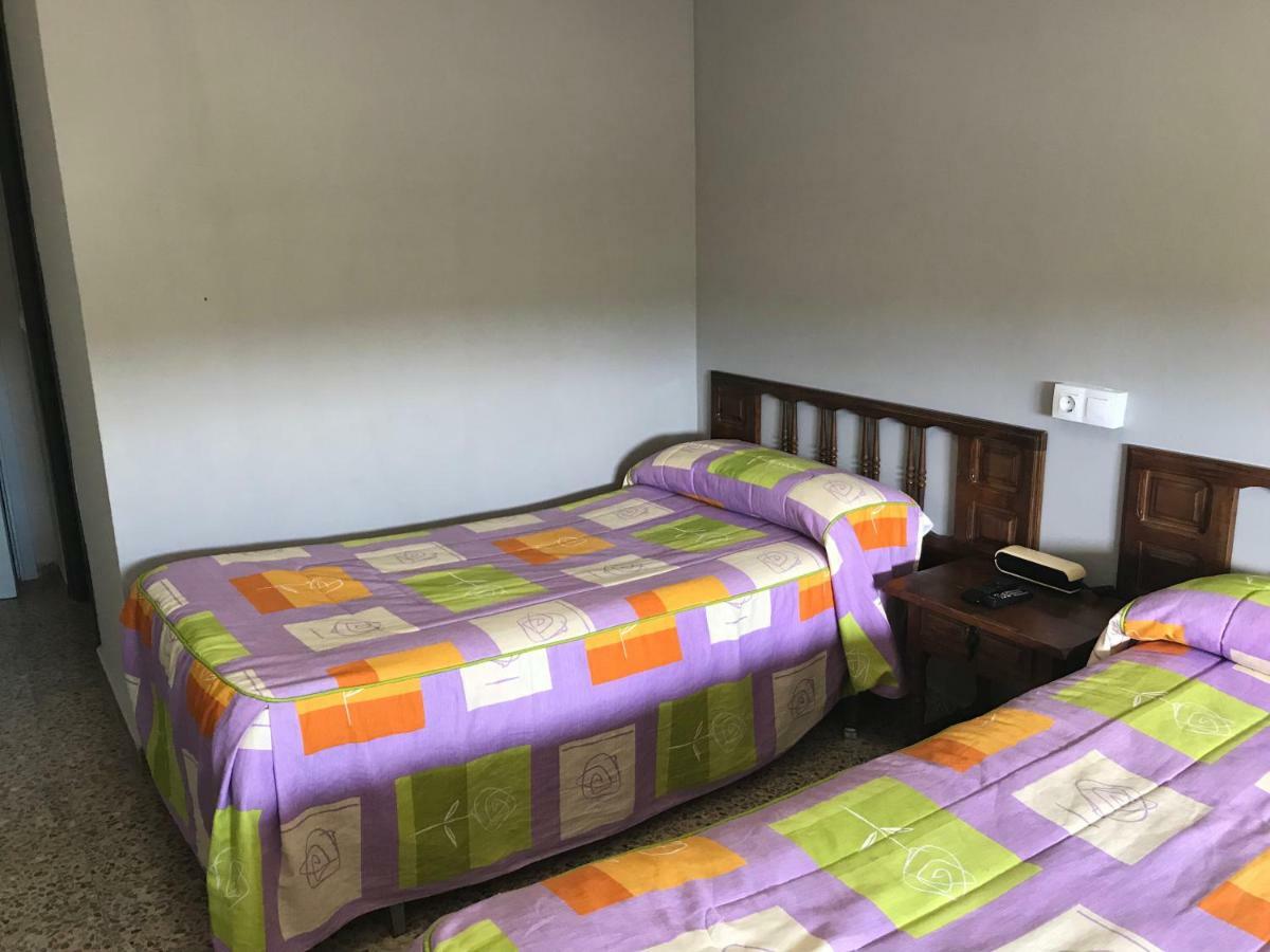 Hostal San Miguel Villalobar Екстериор снимка